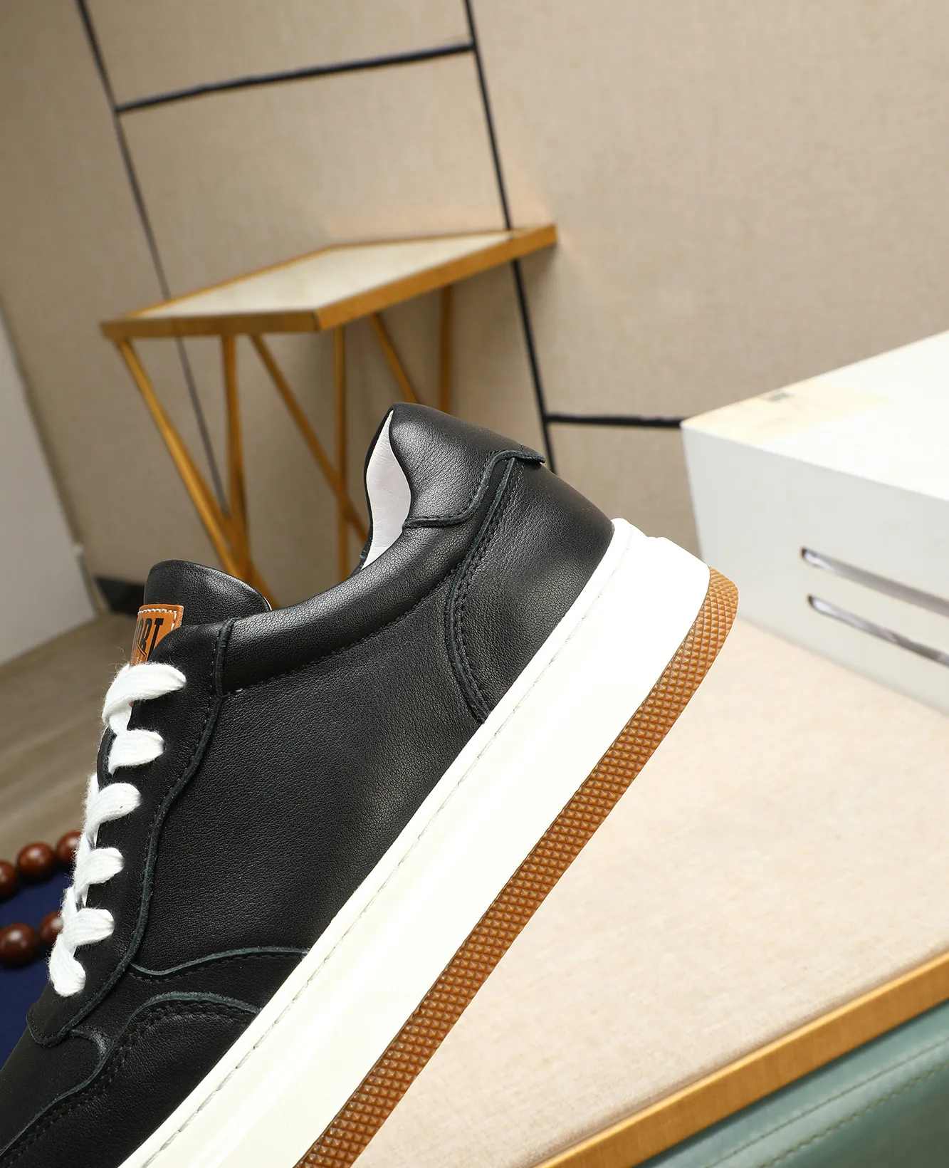 Men's men's shoes 💰440 high-end version. PRADA (Prada) men's casual style, compare the quality at the counter 🧚🏿♂️Imported cowhide fabric 🐎Water-dyed comfortable and soft cowhide lining for feet 🐂Genuine leather outsole with label 🎉 Size 38-44. Can be customized for 45💥🏆